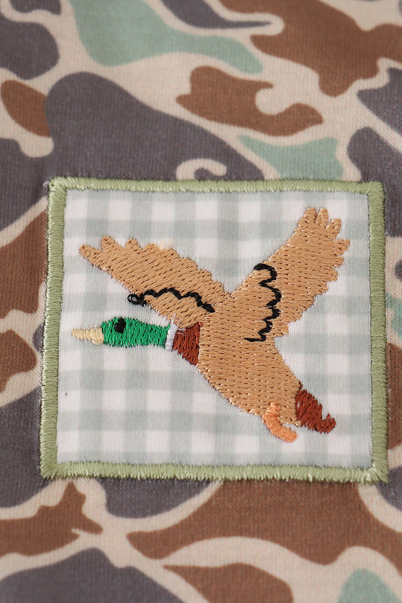 Camouflage duck embroidery ruffle hoodie
