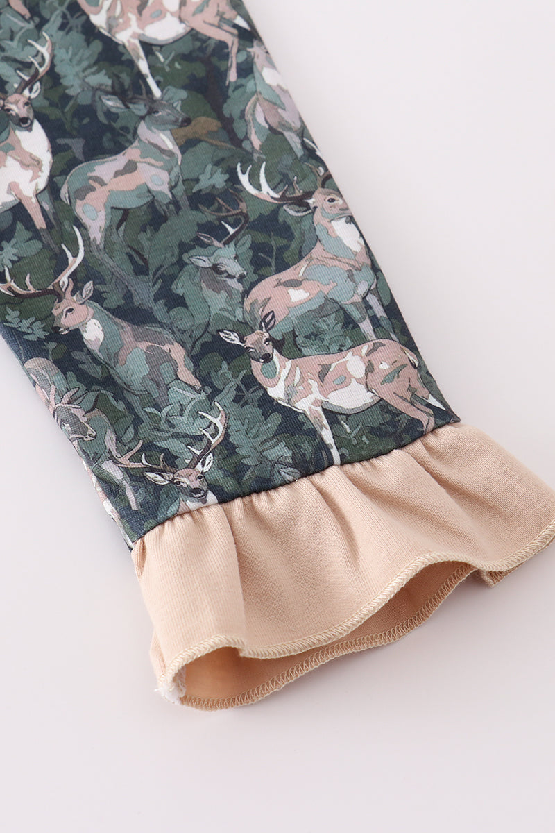 Camouflage hunting deer ruffle pants set